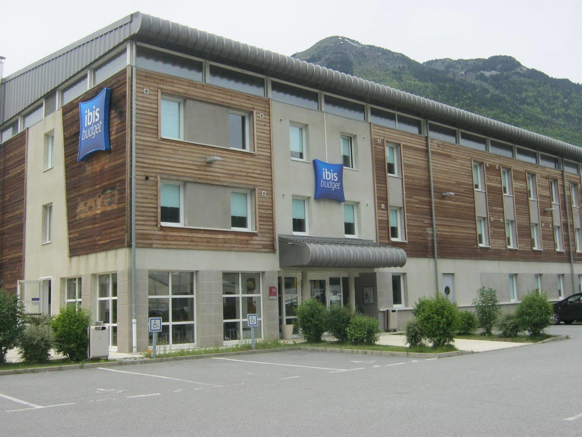 Ibis Budget Saint Jean De Maurienne Sainte-Marie-de-Cuines Exterior photo